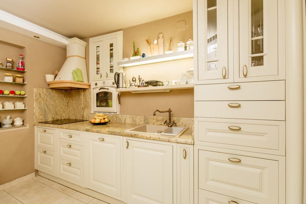 Villa Luxury Stone On The Sea With Private Pool And View Kotor Eksteriør billede