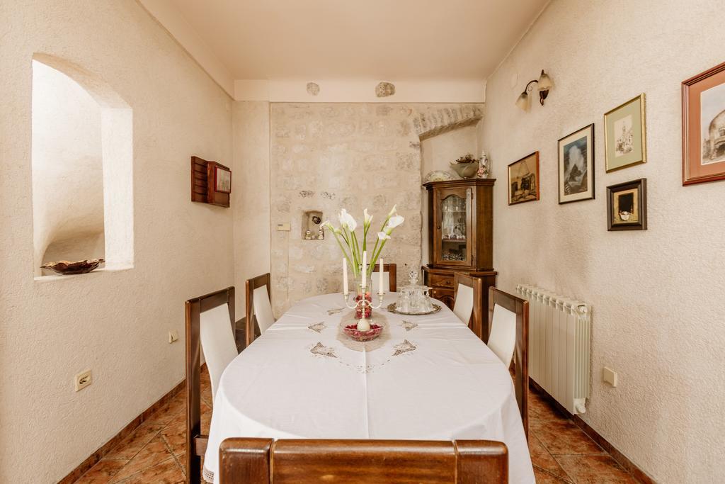 Villa Luxury Stone On The Sea With Private Pool And View Kotor Eksteriør billede