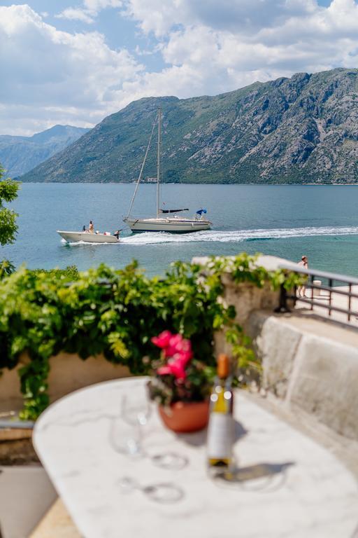 Villa Luxury Stone On The Sea With Private Pool And View Kotor Eksteriør billede