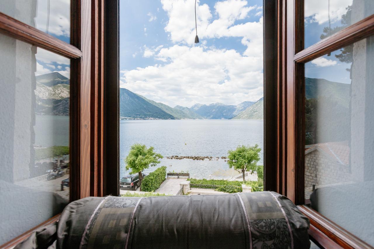 Villa Luxury Stone On The Sea With Private Pool And View Kotor Eksteriør billede